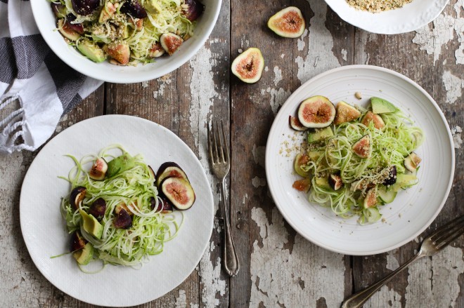 fig-zucchini-pasta-with-hemp-seed-crumble-two-plates-660x439